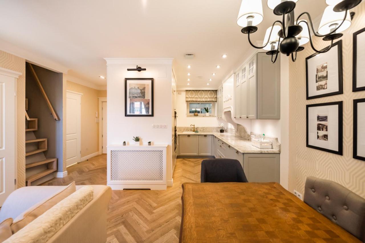 Lovely Apartment In The Heart Of Warschau Buitenkant foto