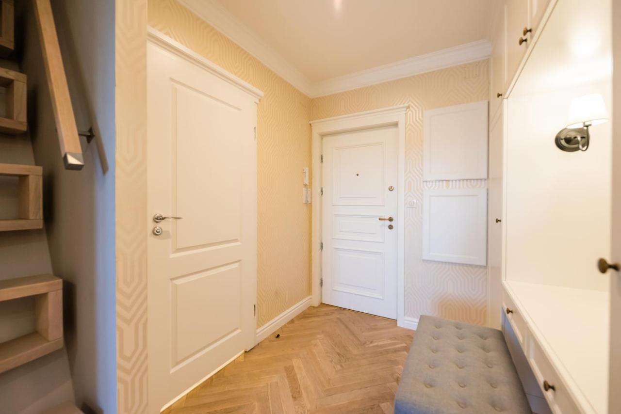 Lovely Apartment In The Heart Of Warschau Buitenkant foto