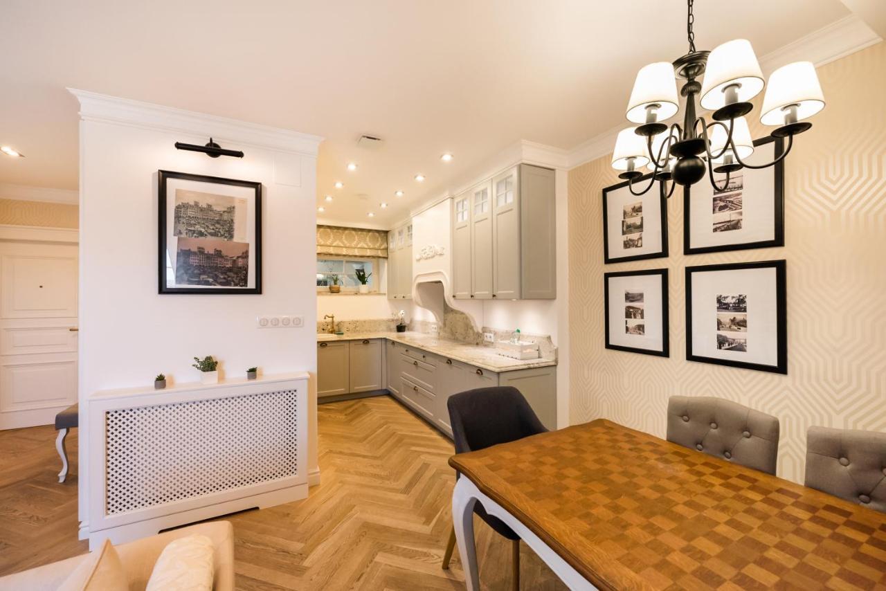 Lovely Apartment In The Heart Of Warschau Buitenkant foto