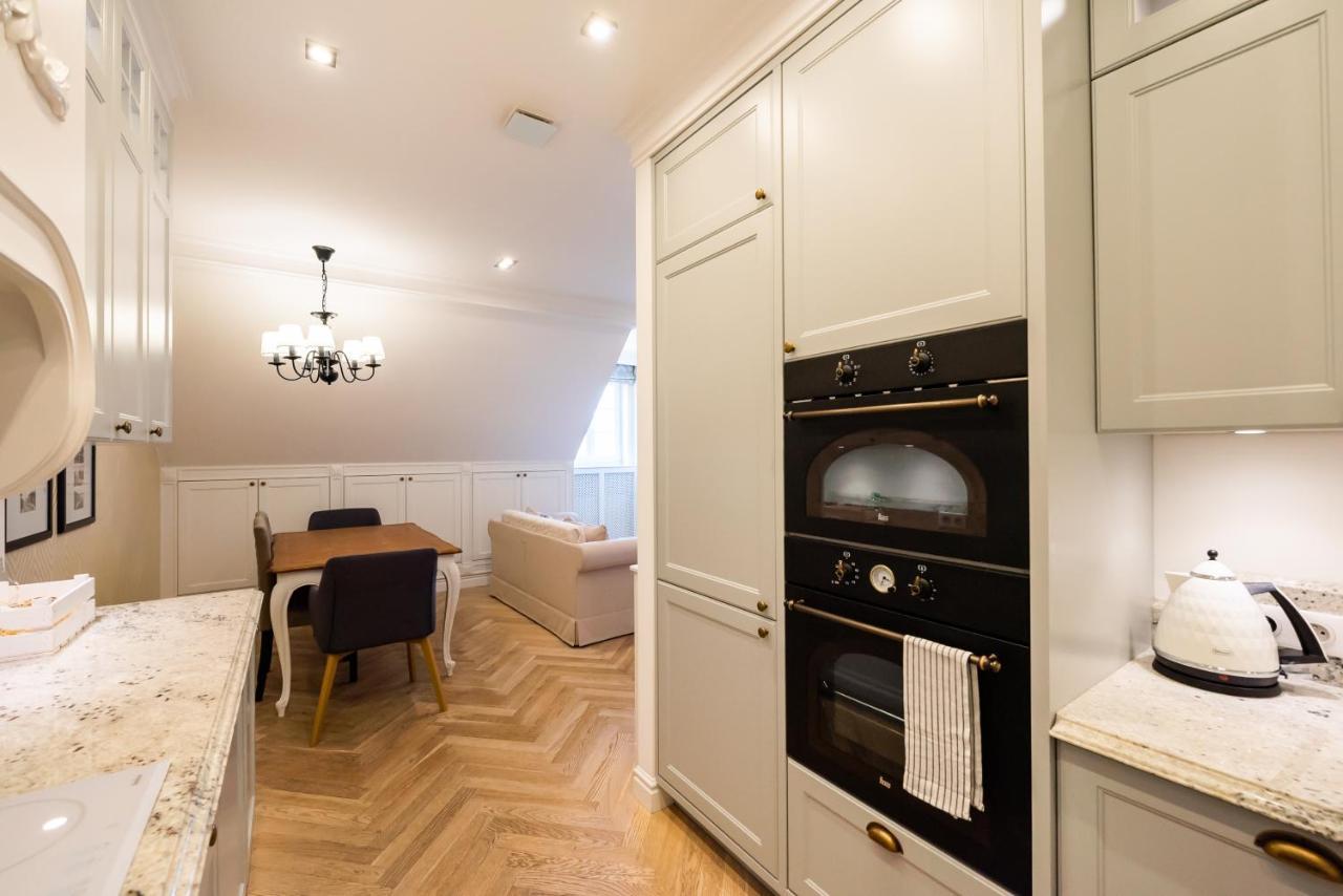 Lovely Apartment In The Heart Of Warschau Buitenkant foto