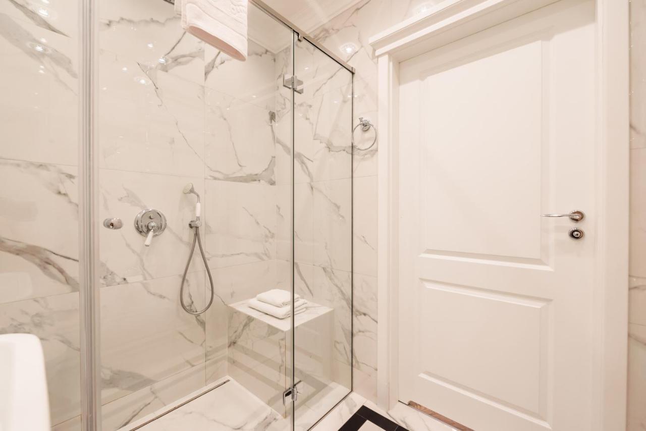 Lovely Apartment In The Heart Of Warschau Buitenkant foto