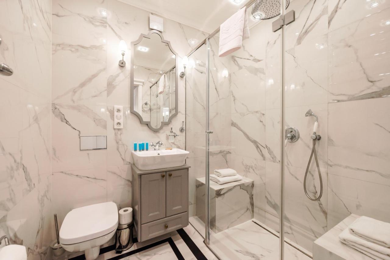 Lovely Apartment In The Heart Of Warschau Buitenkant foto