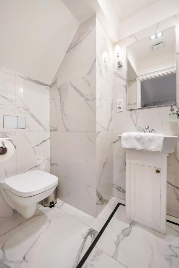Lovely Apartment In The Heart Of Warschau Buitenkant foto